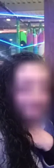 Annika, 32