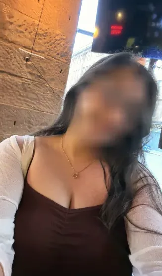 Antonia, 24