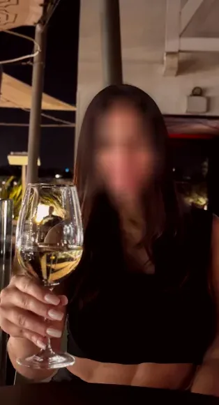 Ayse, 40