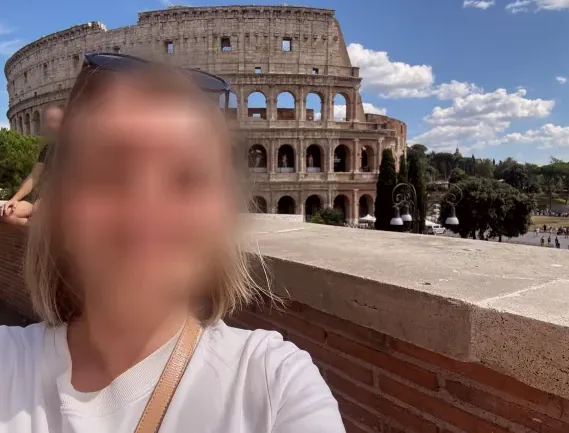 Greta, 38