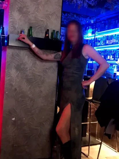 Linda, 40
