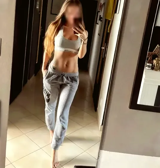 Luisa, 28