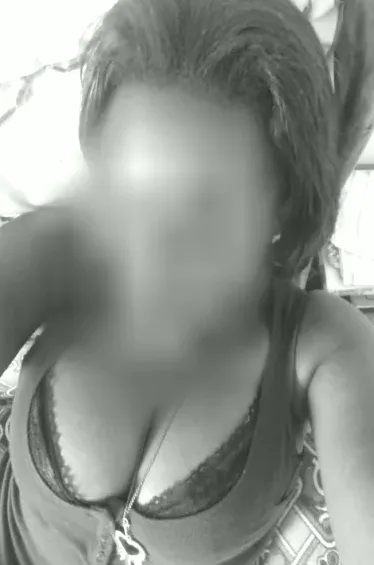 Marina, 35