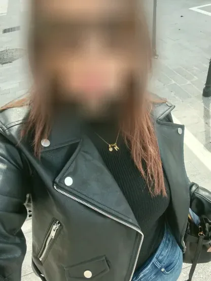 Nina, 36