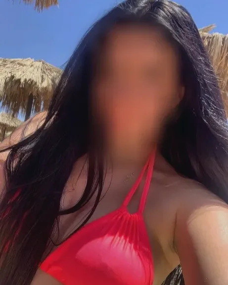 Nora, 31
