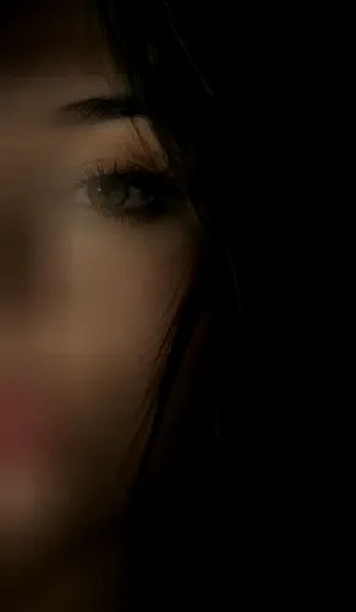Sabrina, 26