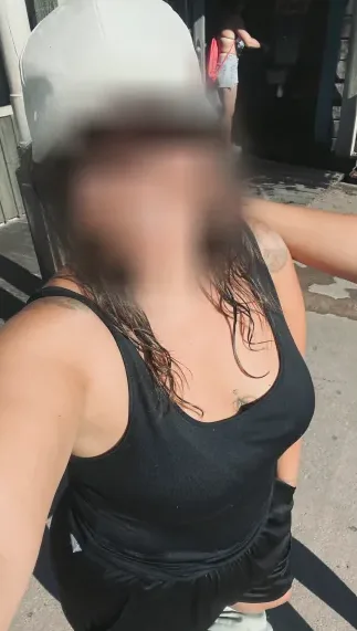 Sarah, 34